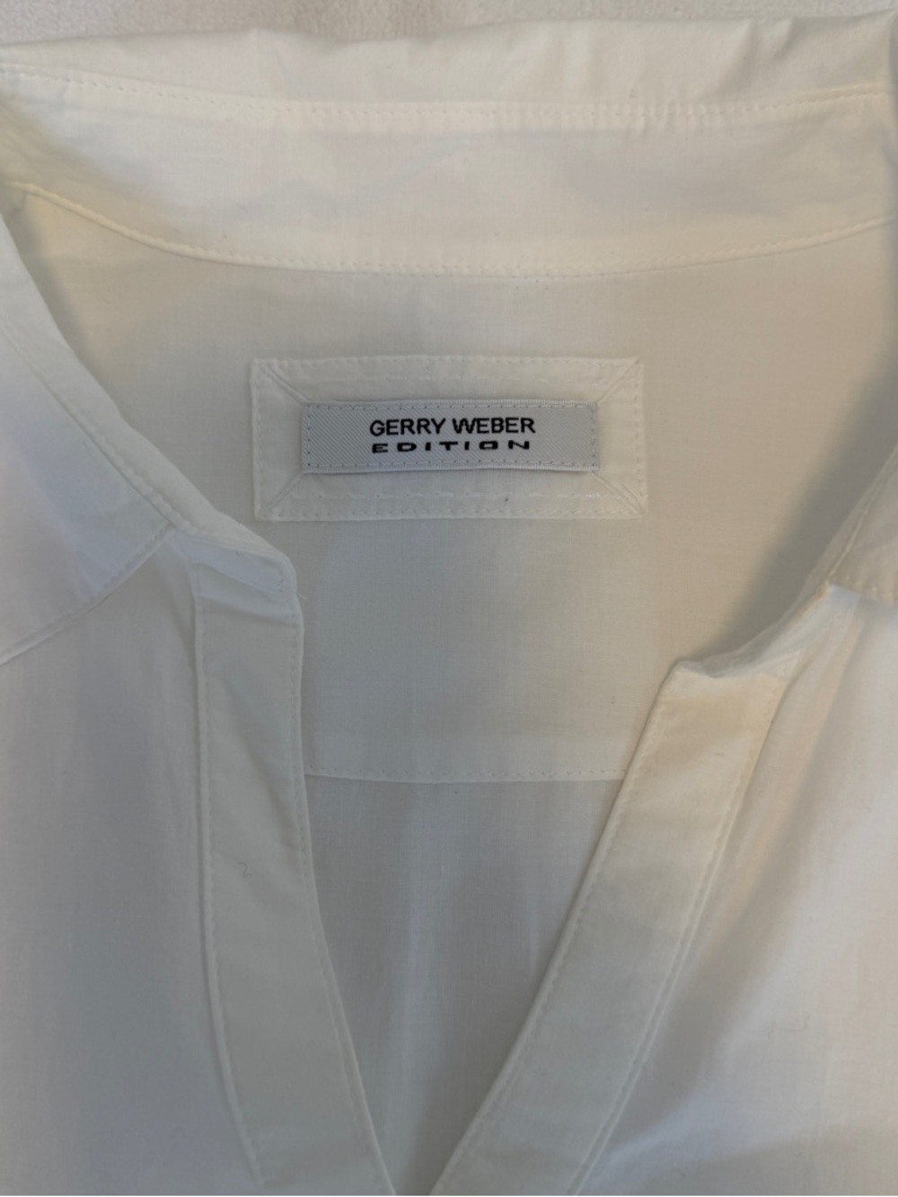 Gerry Weber White Blouse Short Sleeve Button Front Minimalist Classic Top XL - Picture 2 of 5